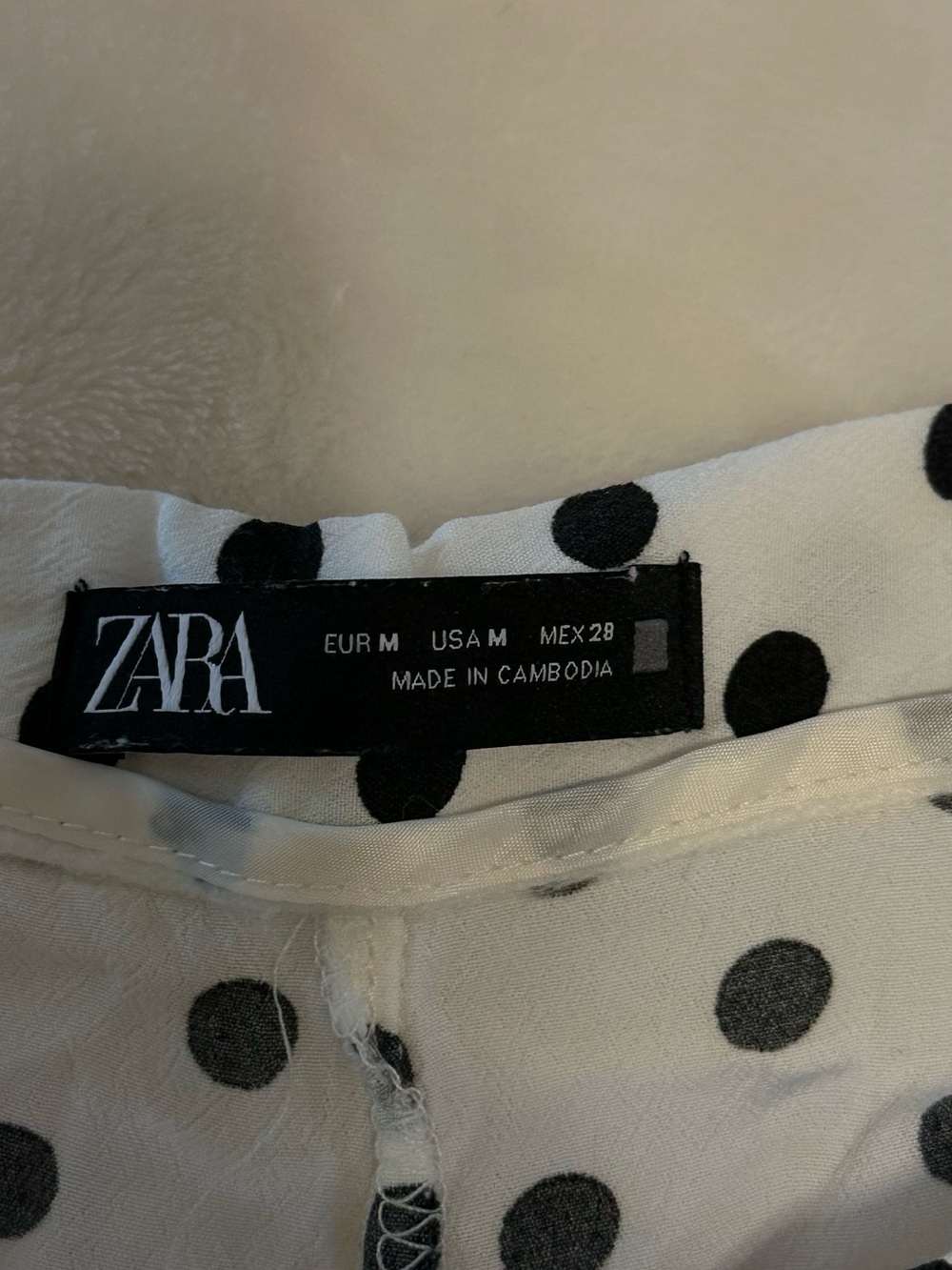 Zara White and Black Polka Dot Ruffle Wrap Skort - Picture 5 of 6